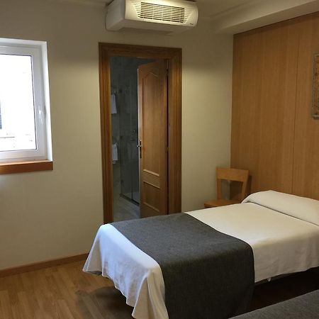 Iraipe Izaga Hostal Noáin Eksteriør bilde