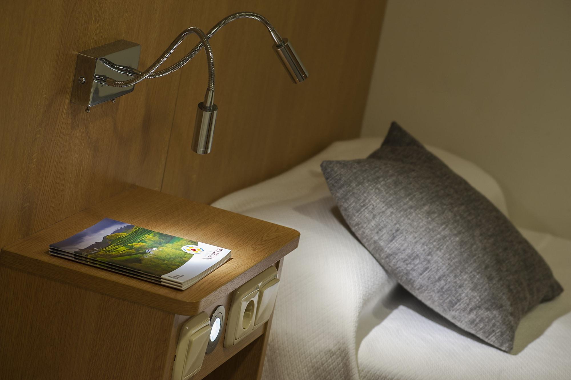 Iraipe Izaga Hostal Noáin Eksteriør bilde