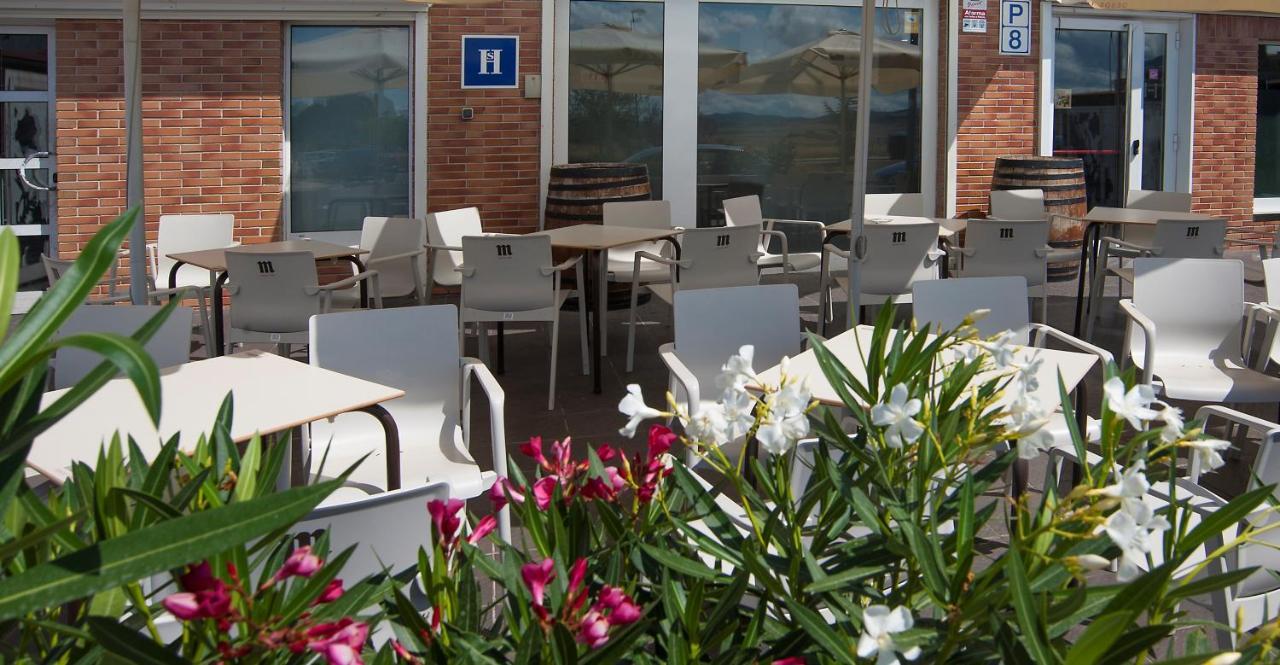 Iraipe Izaga Hostal Noáin Eksteriør bilde